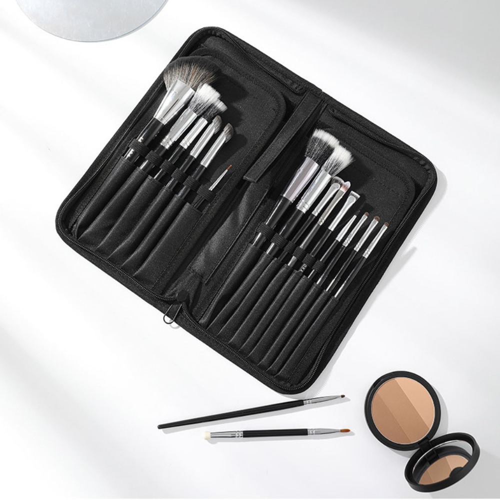 High Quality Portable Make Up  - Blush Brush Kabuki review and price
