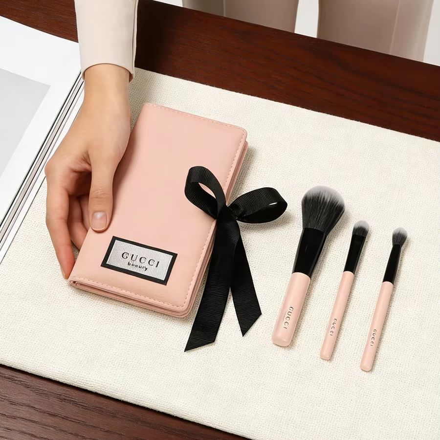 GUCCIs bag Makeup Brush Set Pi - Ysl Beauty Makeup review and price